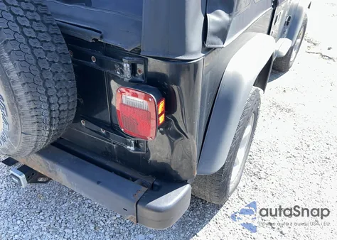 2004 Jeep Wrangler / Tj from USA, damaged, VIN 1J4FQ29174P701897